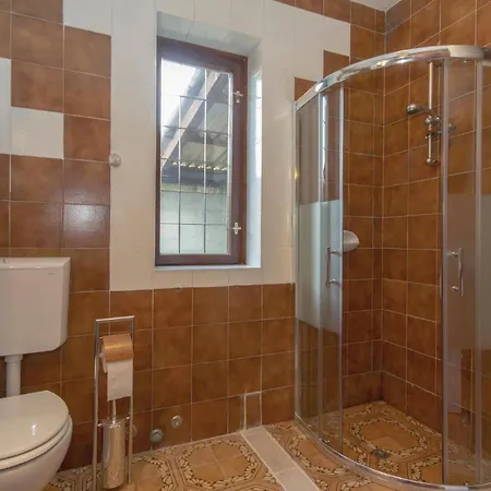 Beautiful In With Kitchen בית נופש Šišan