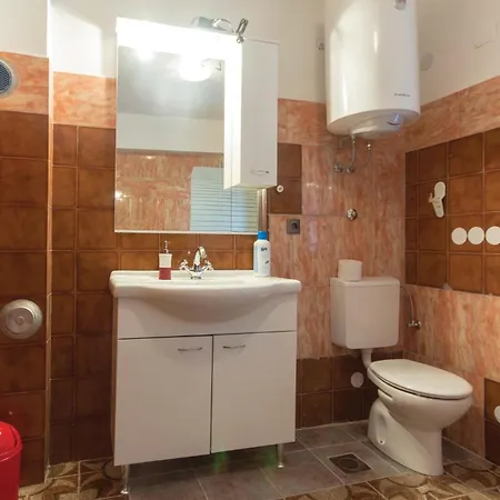 Holiday home Beautiful In With Kitchen *