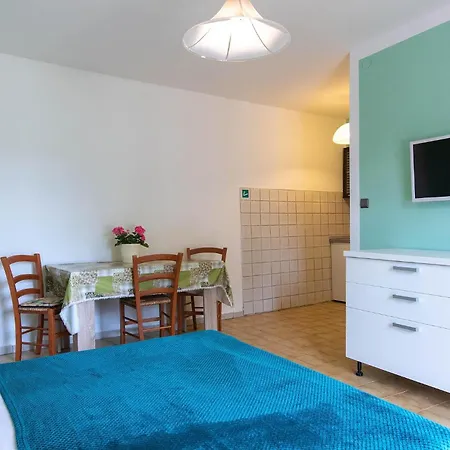 Beautiful In With Kitchen Holiday home *