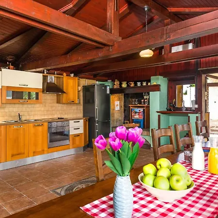 Beautiful In With Kitchen Holiday home Sisan